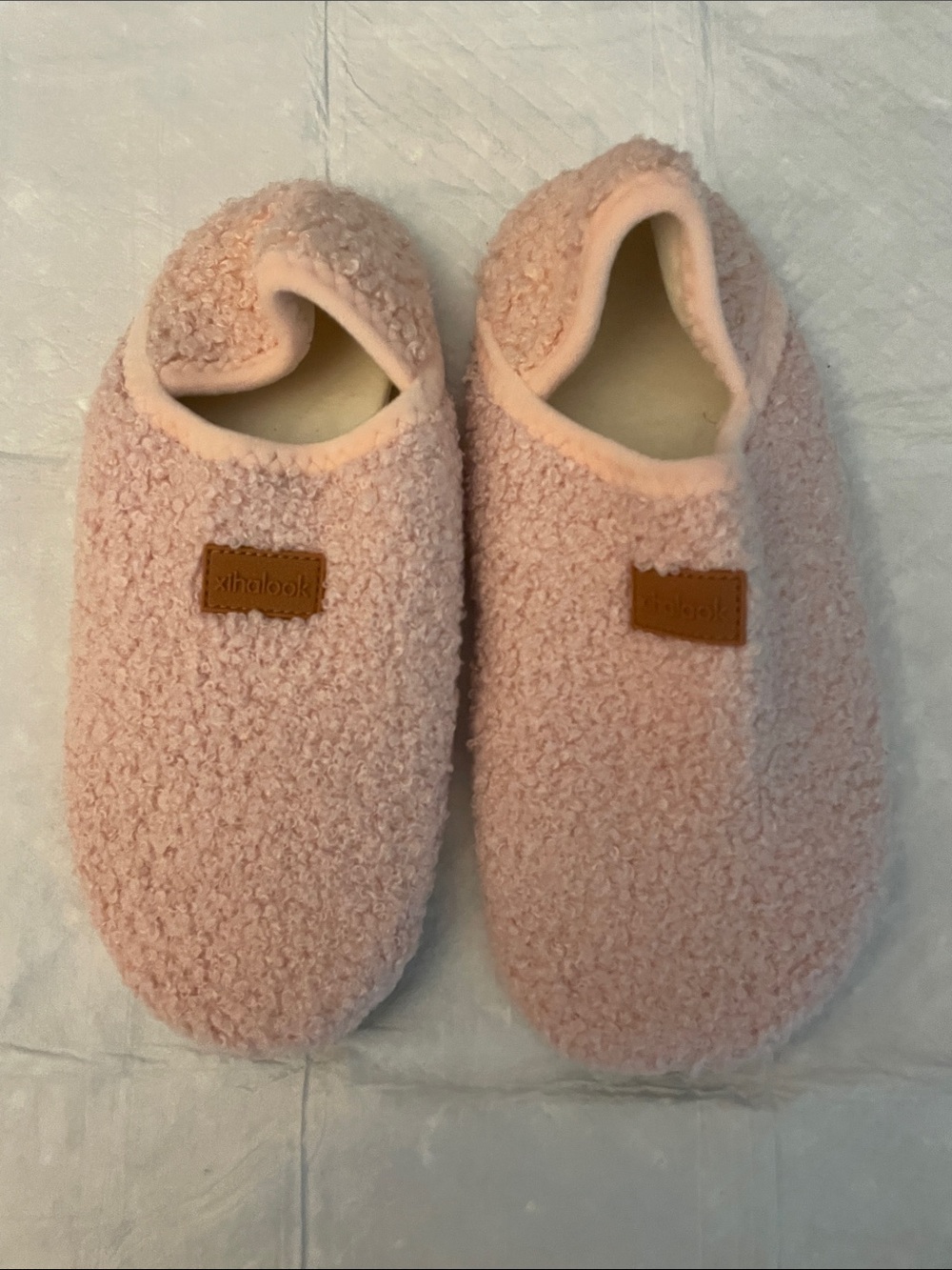 Cozy Sherpa Women's Slippers - Pink